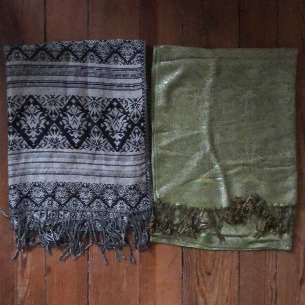Bundle of 2 pashmina scarves/wraps